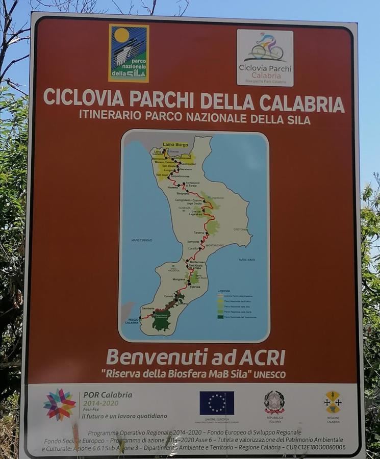 B&B La Rosa Dei Venti Acri Exterior foto
